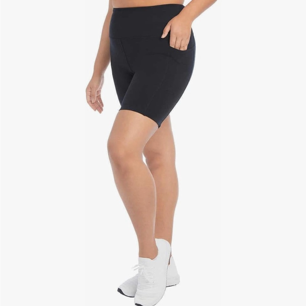 Danskin Women’s Small 2 pack High Rise Bike Short